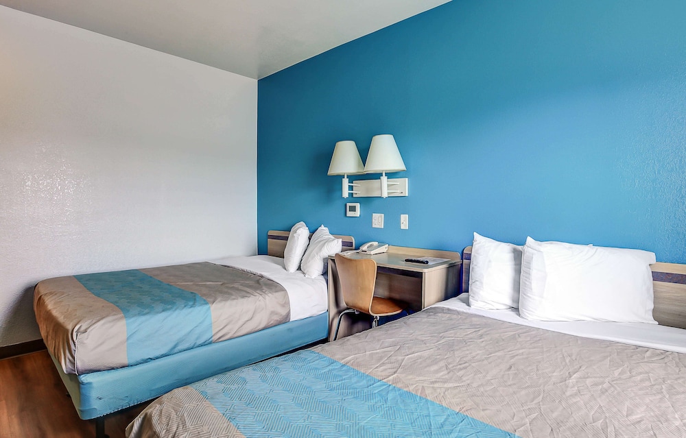 Motel6 Coos Bay, OR 18/42