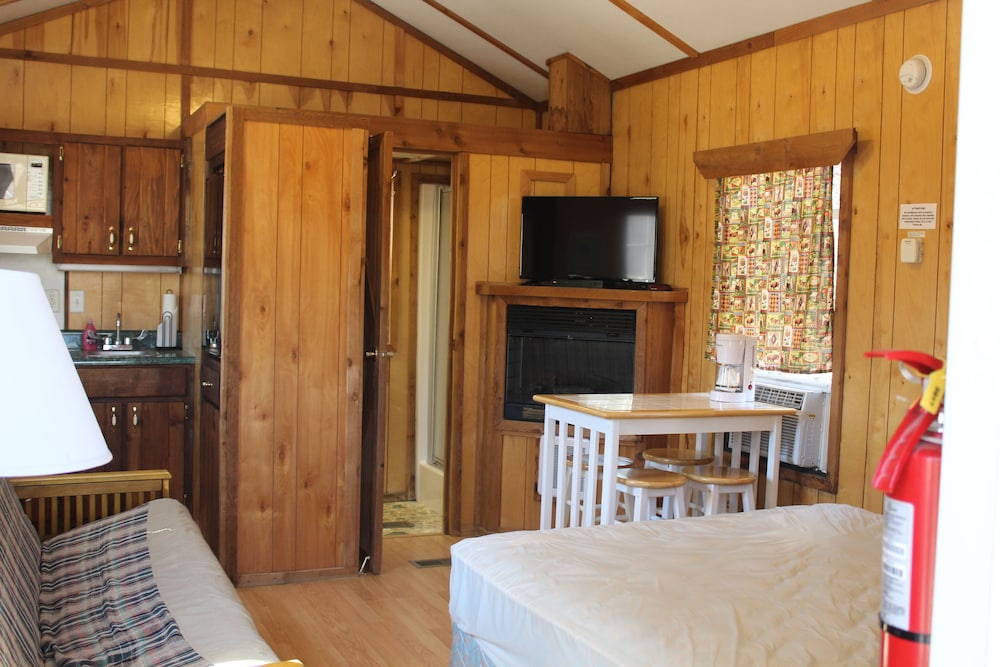 Basswood Resort 37/78