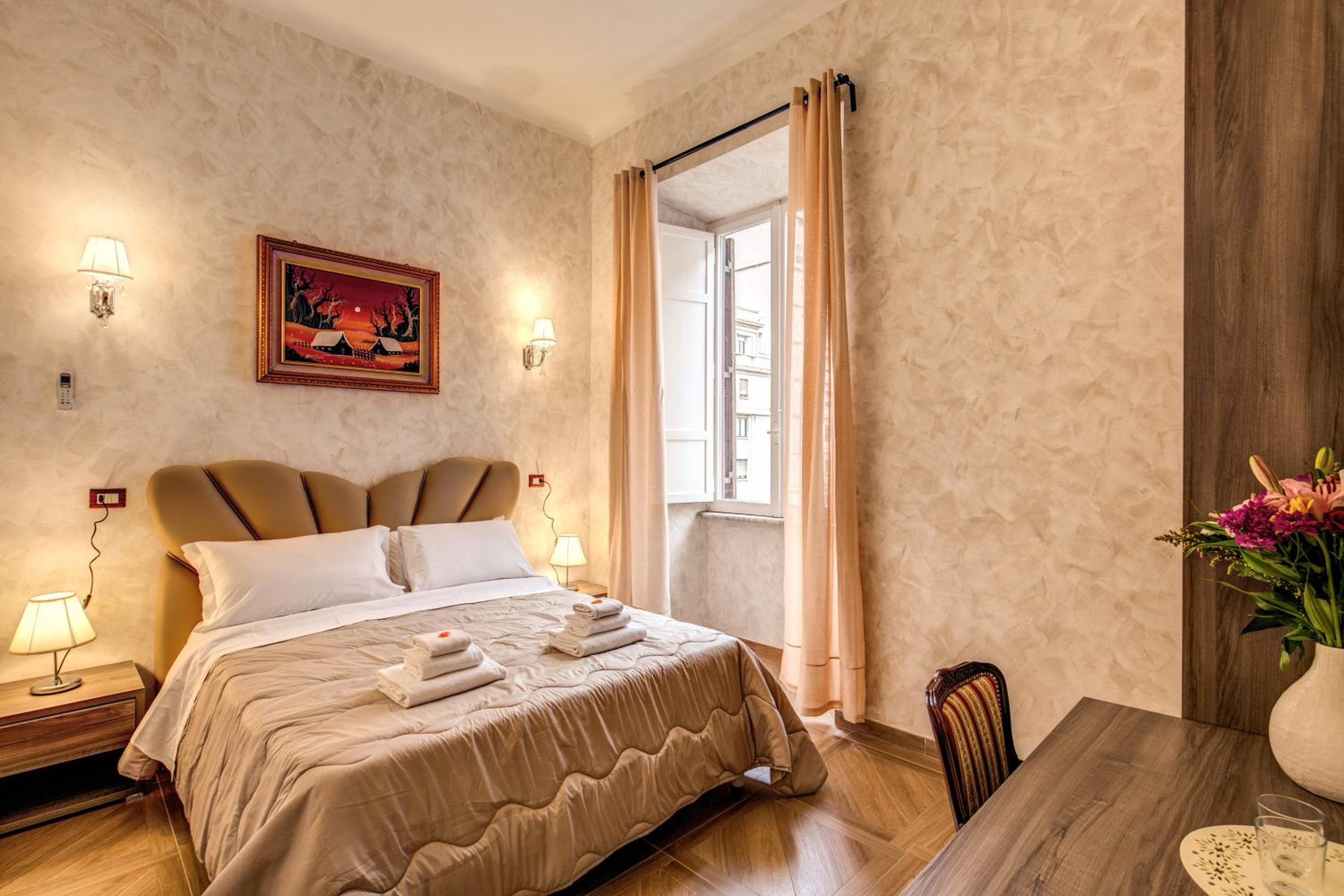 Deluxe, Suite, Double Bed