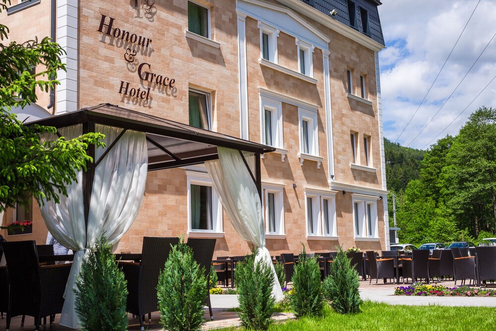 Honour And Grace Hotel 3/26