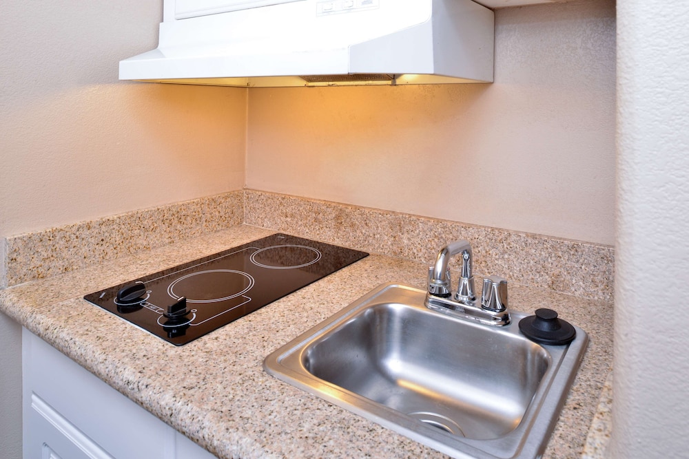 Best Western Oxnard Inn 42/48