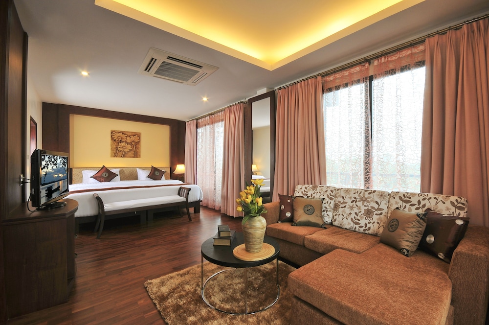 Salana Bouqitue Hotel 22/37