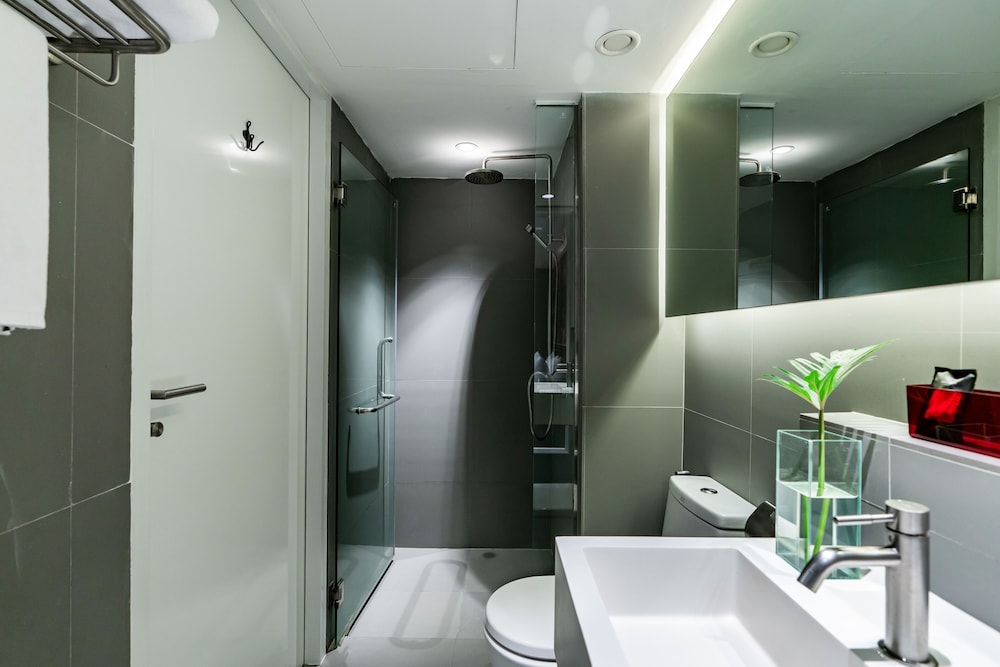 Galleria 12 Sukhumvit Bangkok by Compass Hospitality 50/50