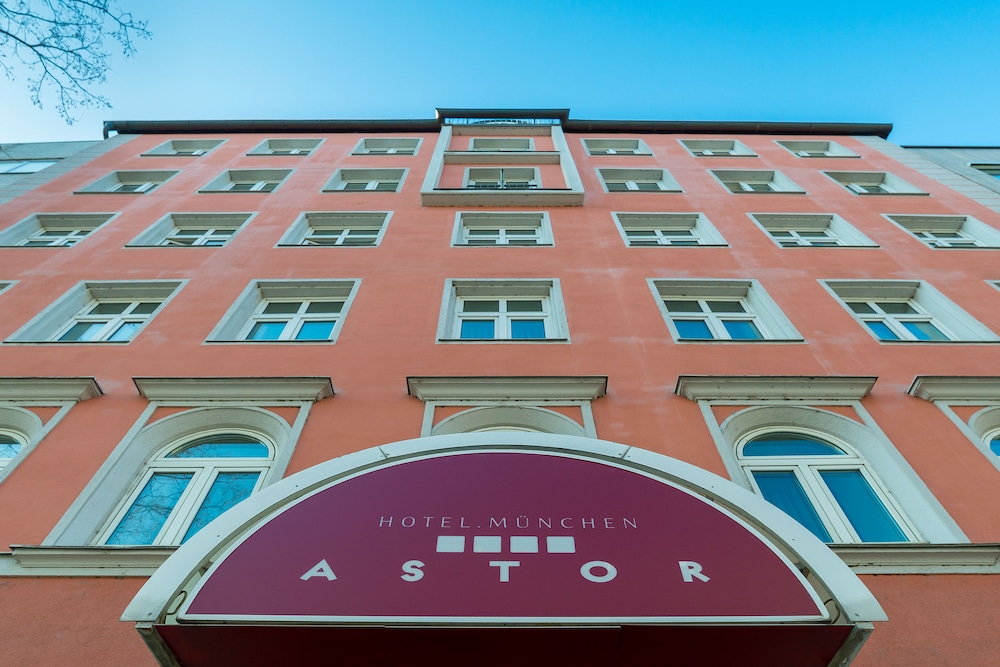 Astor Hotel 2/80