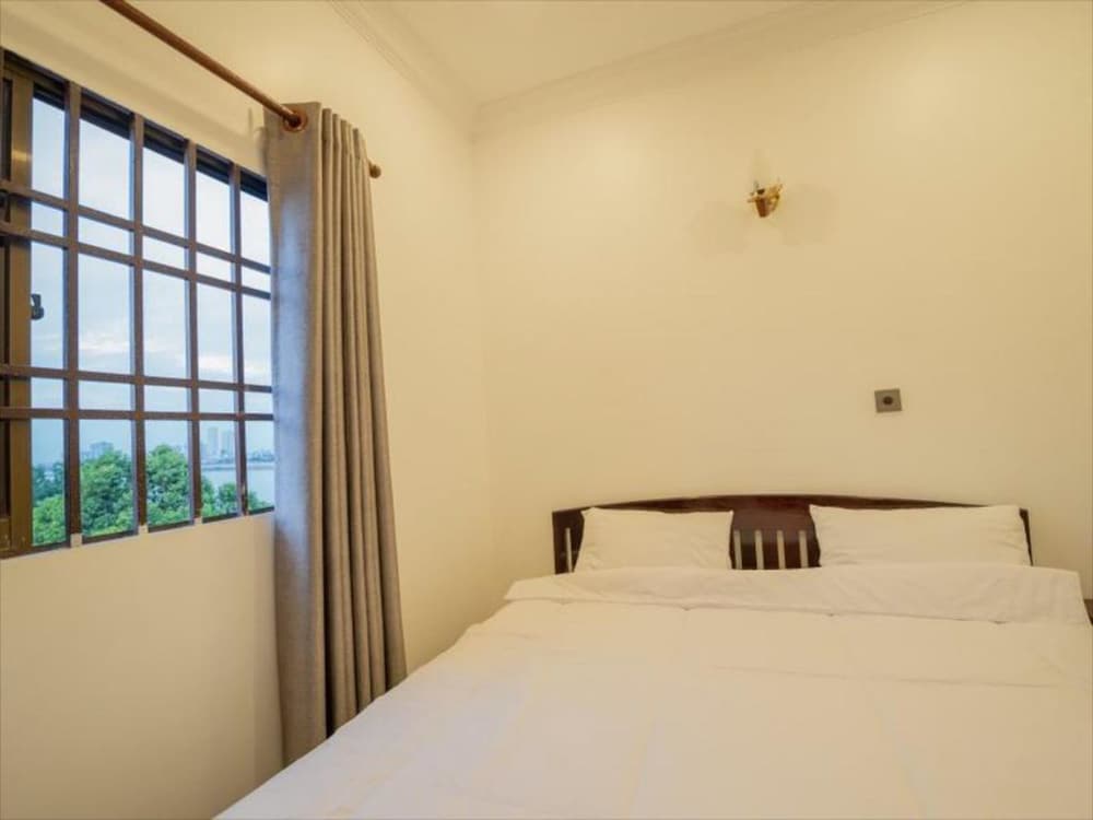 Harmony River Hotel 15/30