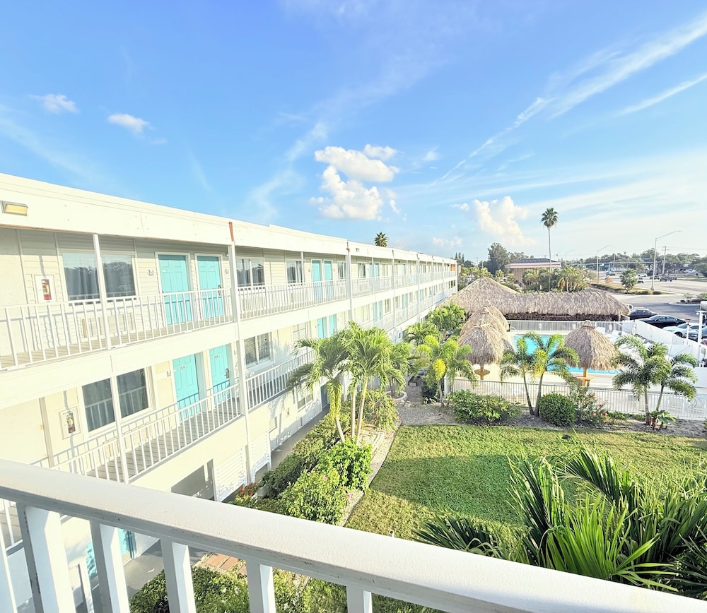 灯笼套房酒店(3 Palms Sarasota Suites) 图片5