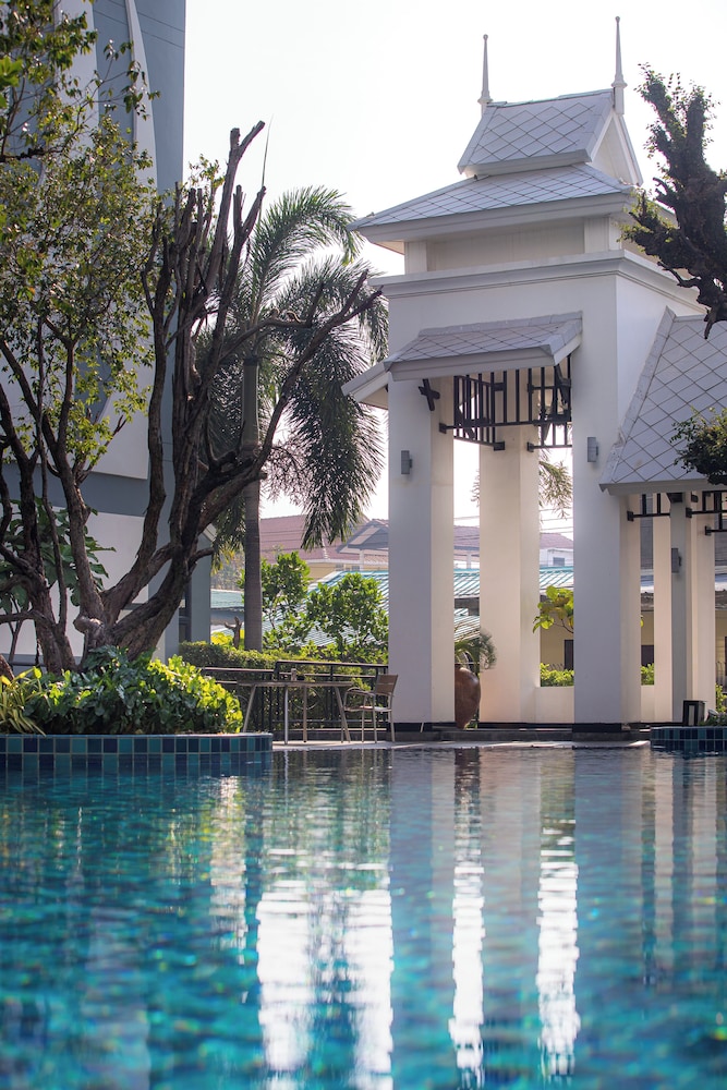 Bay Beach Resort Jomtien 8/52