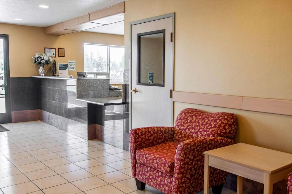 Bridgeway Inn & Suites Sublimity 8/41
