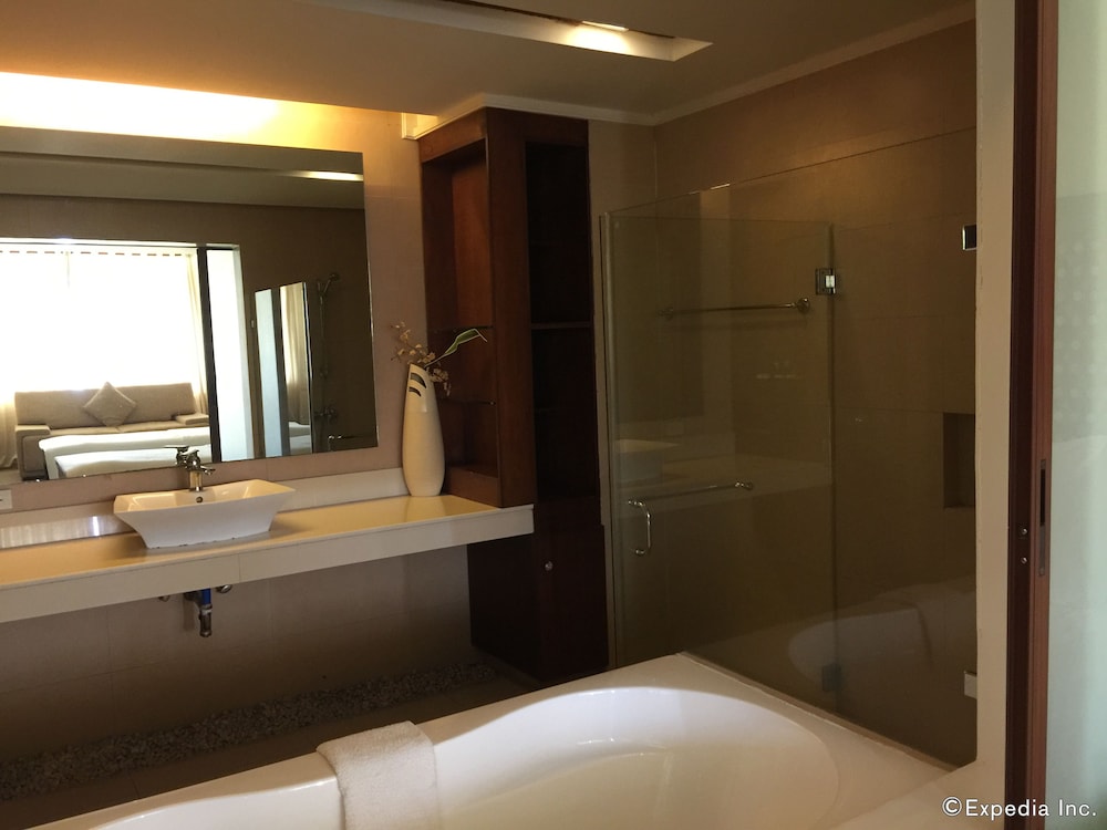 Coron Gateway Hotel Suites 49/50