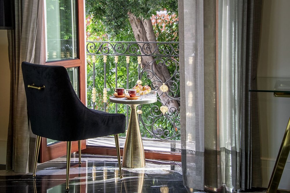 L Hotel Perla Boutique 41/58