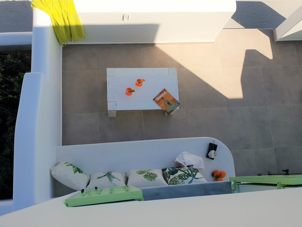 Efthimias Rooms 1/23