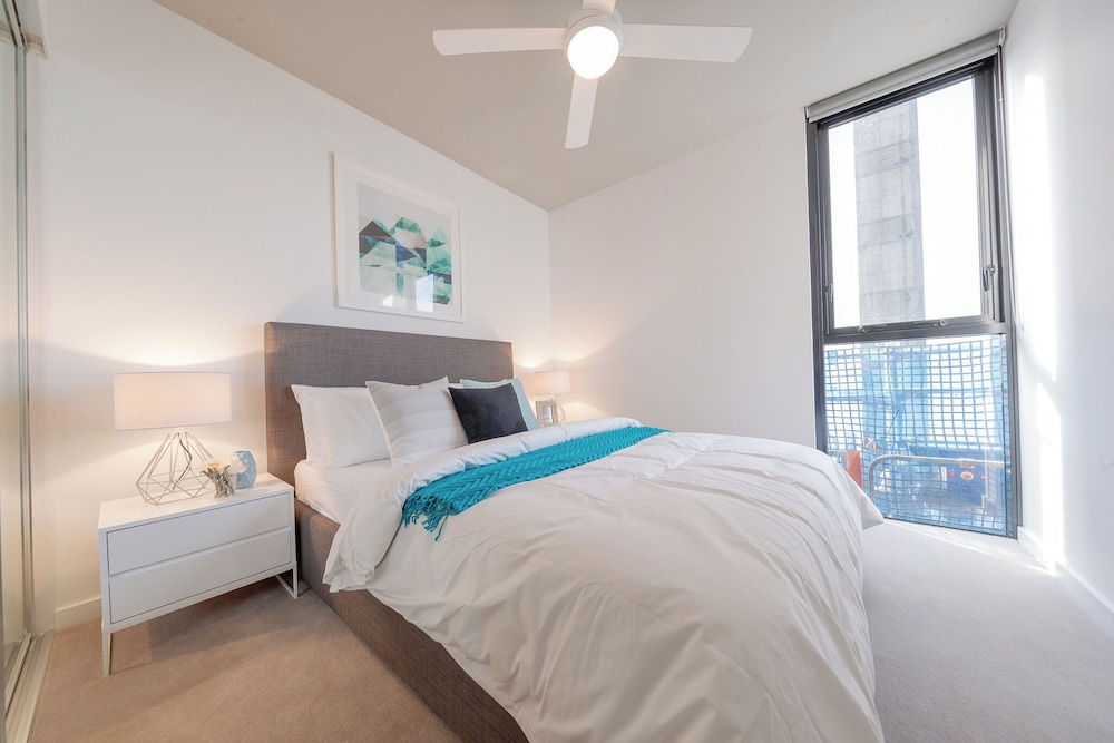 Kingstreet Residences 7/40