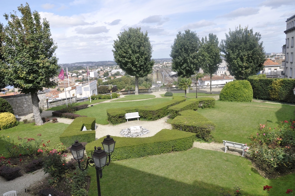 Mercure Angouleme Hotel de France 67/72