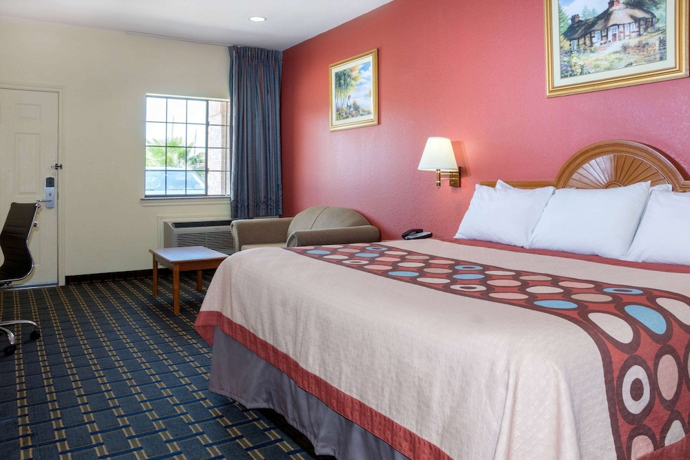 Super 8 by Wyndham Stafford Sugarland Area 15/20