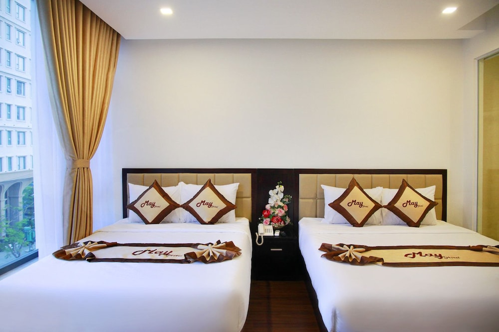 May Hotel 15/30