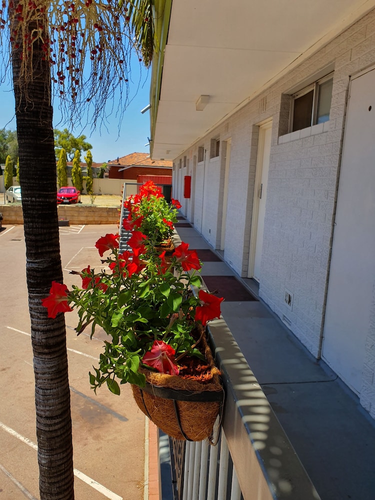 Econo Lodge Rivervale 41/60