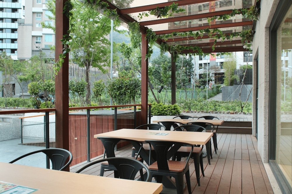 Gamalan FL Spring Hotel 32/42