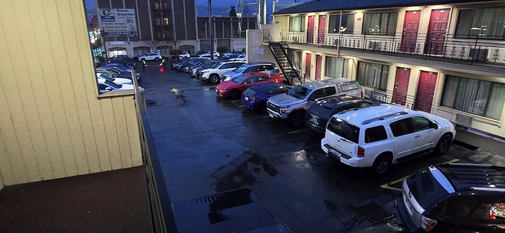 Econo Lodge Convention Center 33/39