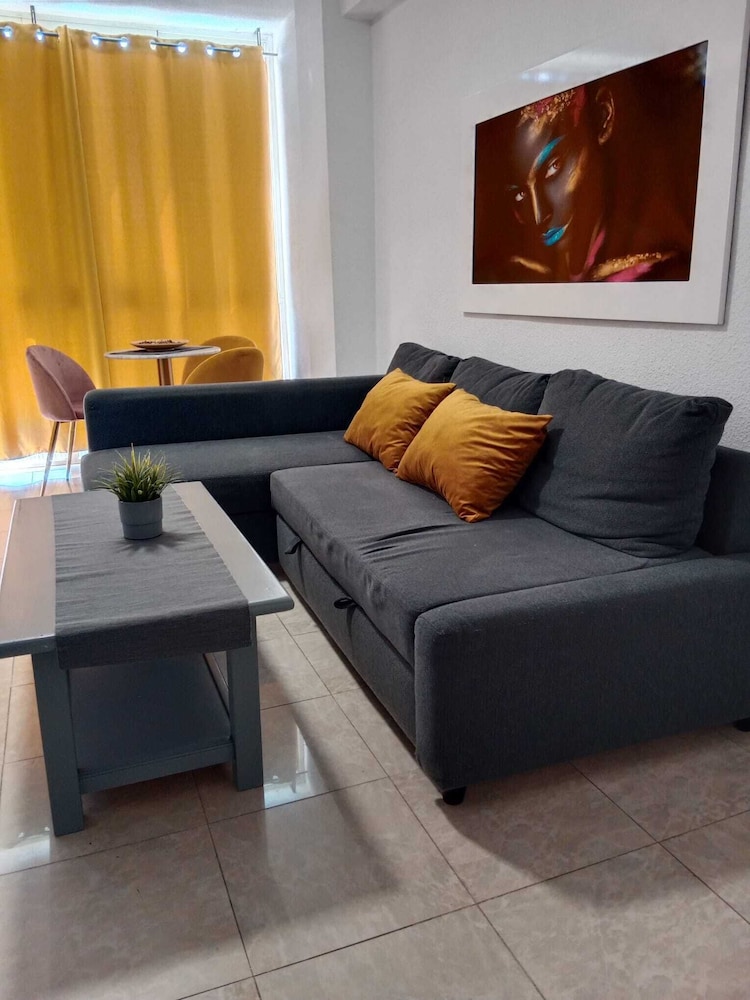 El Velero Apartments 9/26