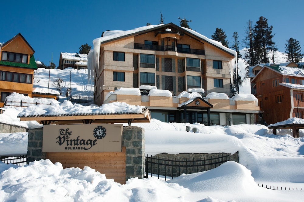 THE VINTAGE GULMARG 4/48