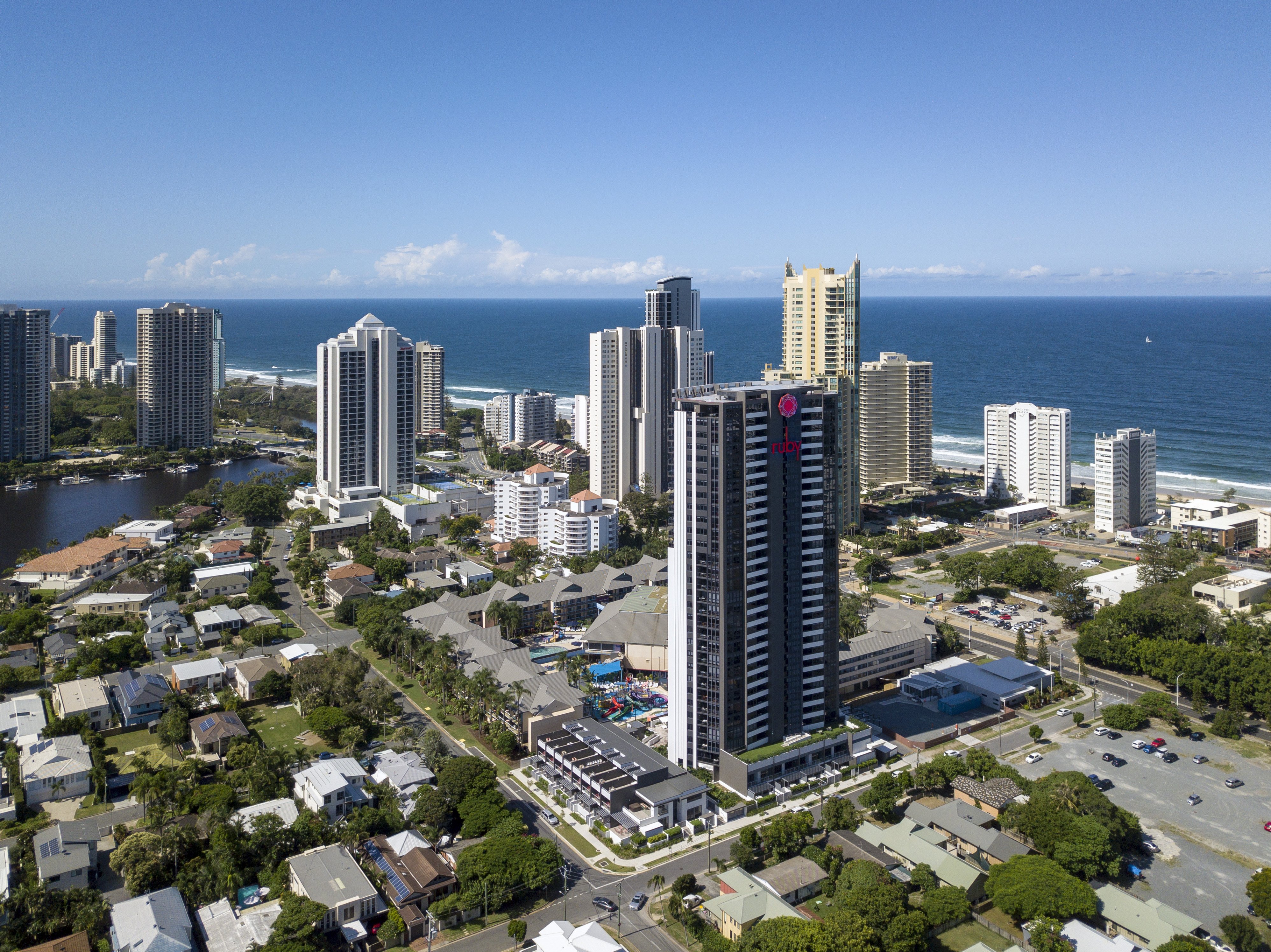 Ruby Gold Coast by CLLIX 60/63