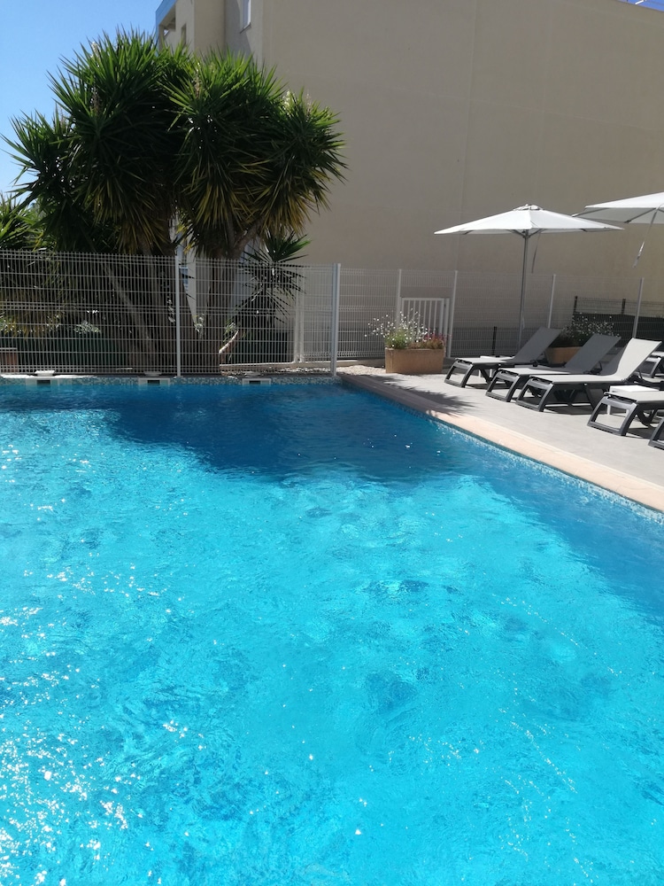 Ibis Budget Hyeres Centre Ville 45/70