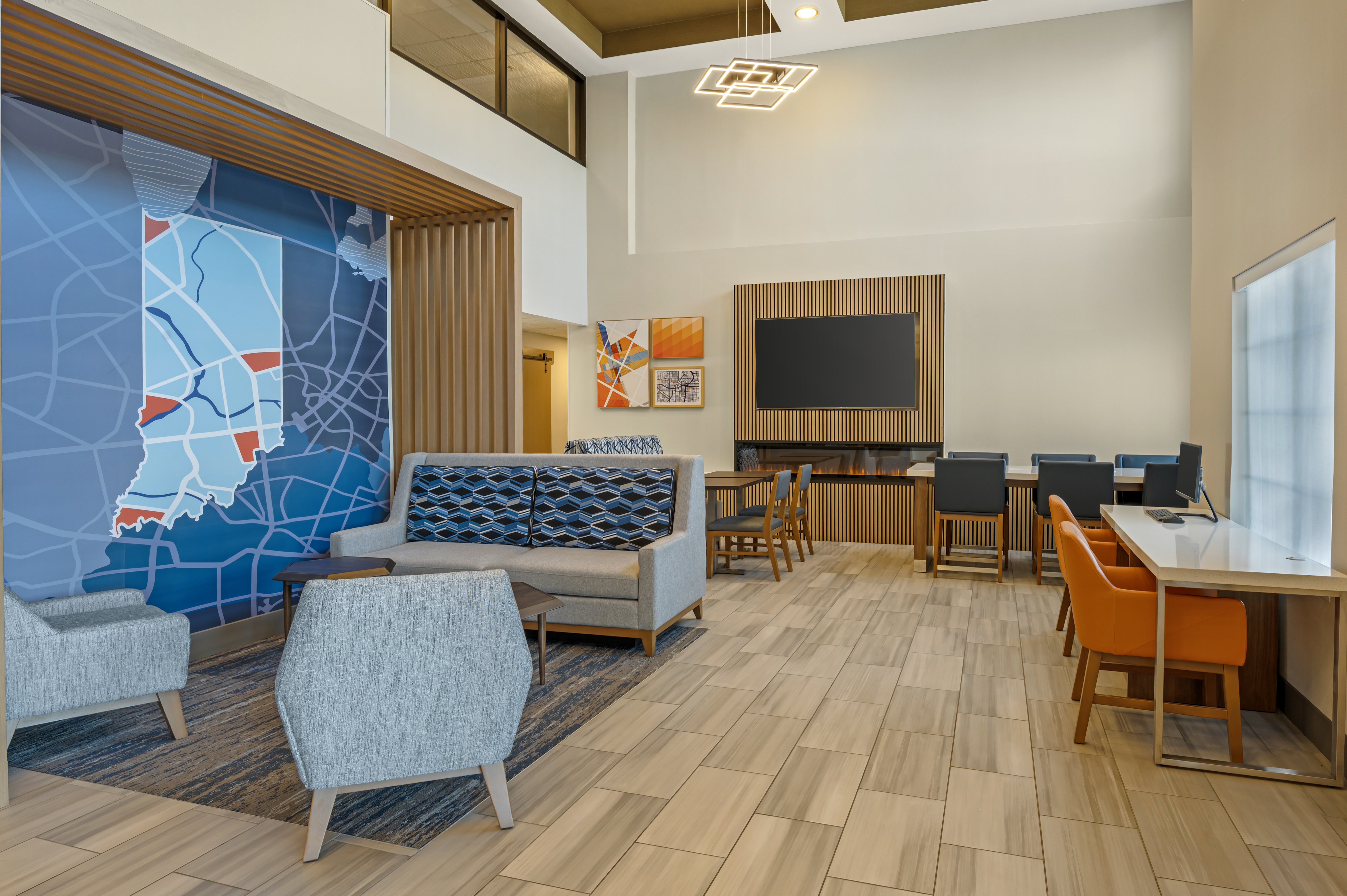Holiday Inn Express Hotel Suites Indianapolis East 53/75