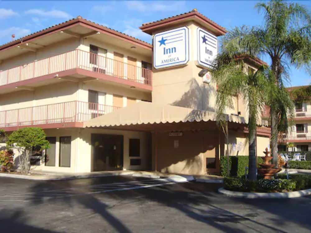 Inn of America - Palm Beach Gardens 1/17
