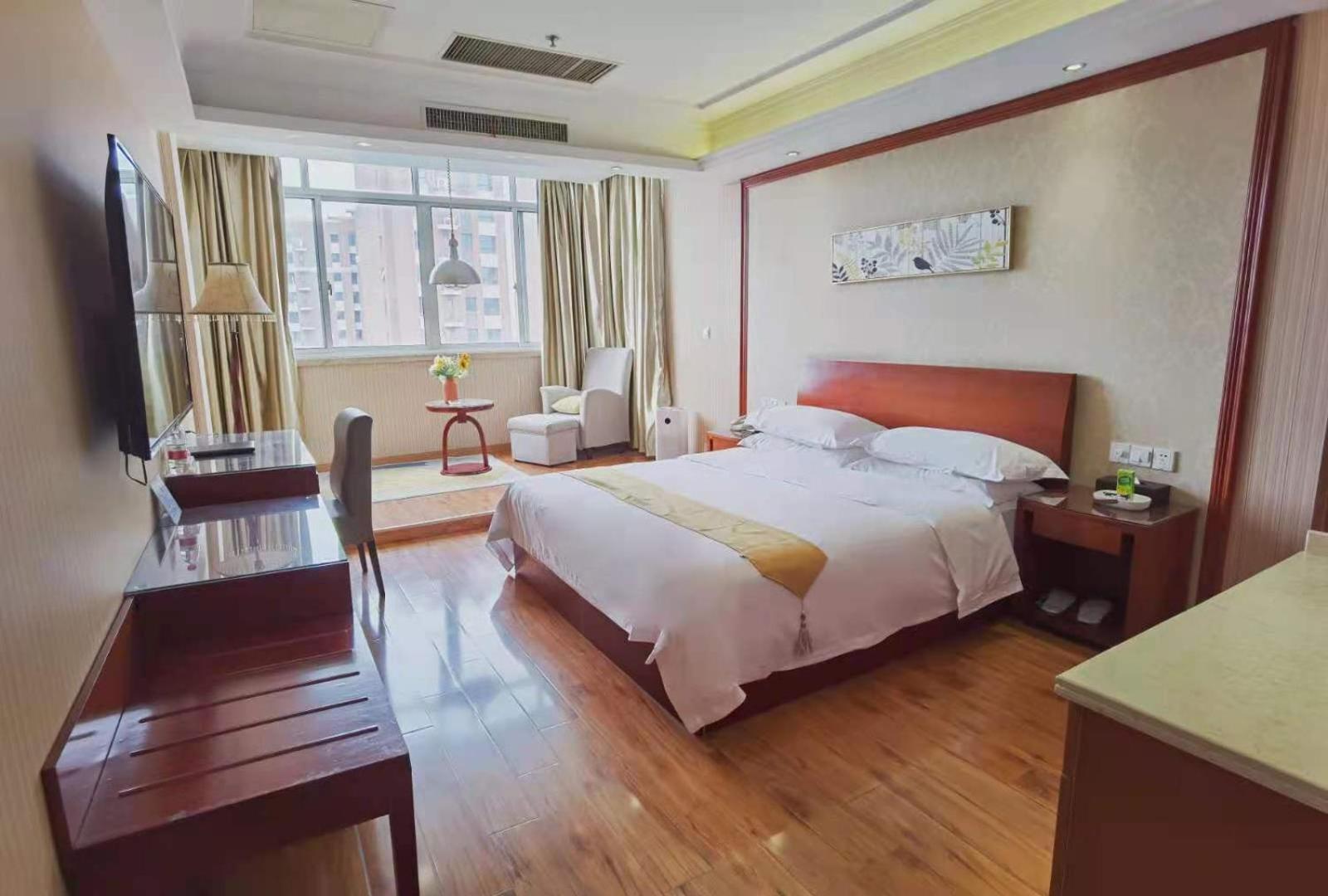 Vienna Hotel (Nantong Tongzhou Bus Station) 12/26