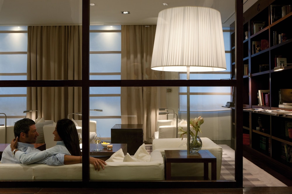 Gallery Art Hotel 31/39
