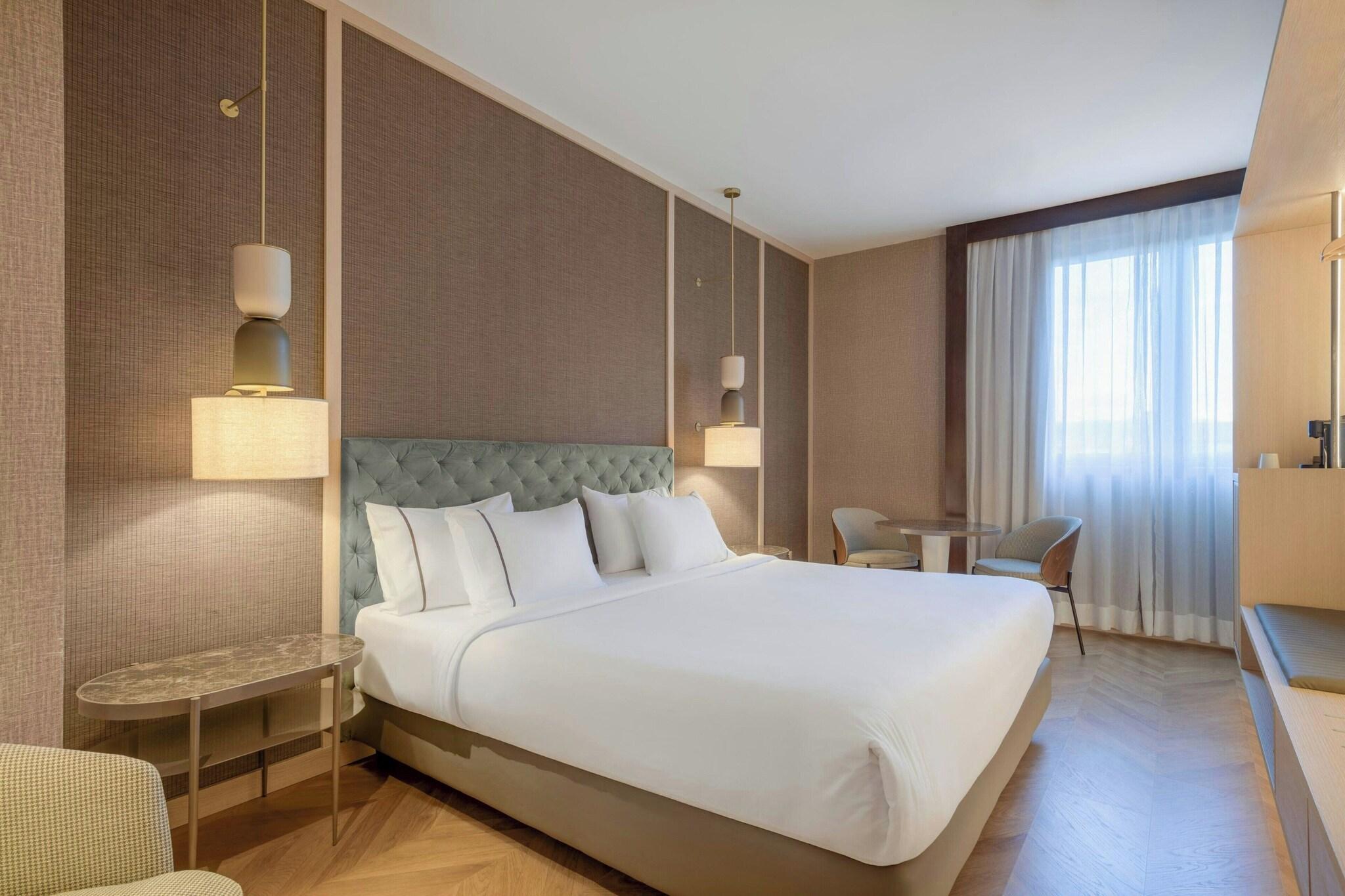 غرفة بسرير كوين، Ac Hotel Firenze By Marriott 3/10