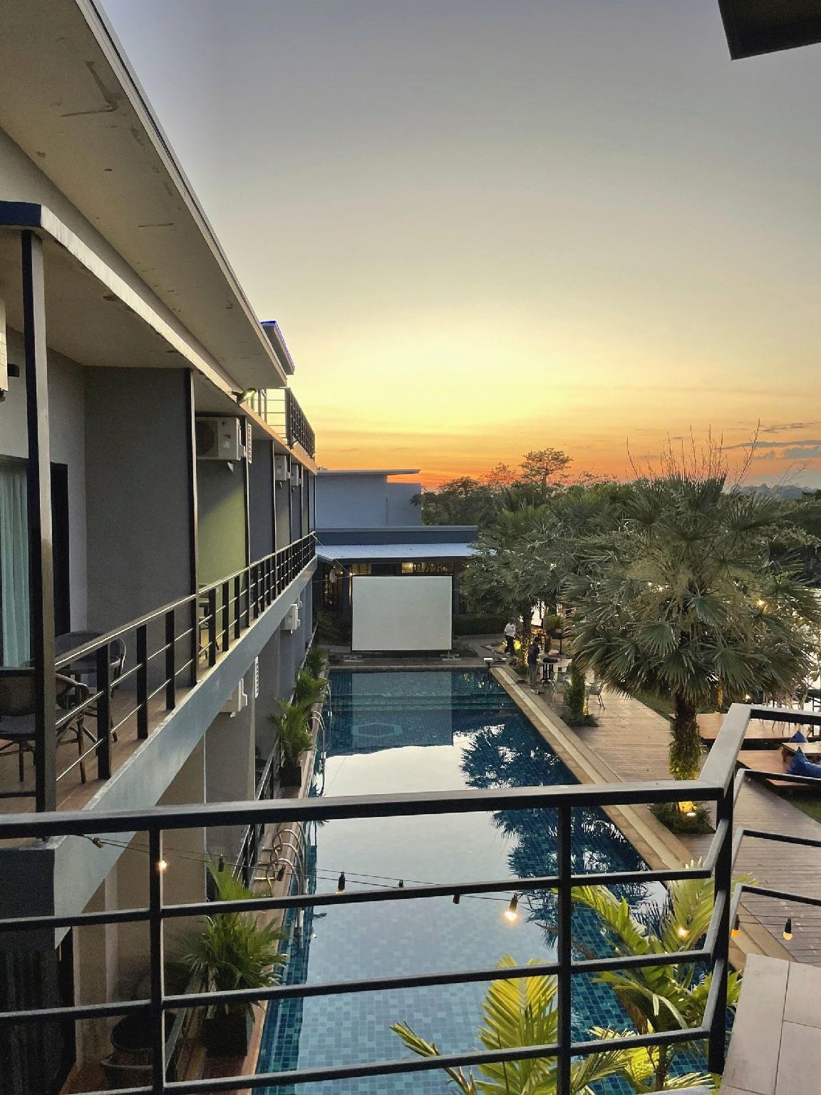 Phuengluang Riverside Hotel Chanthaburi 12/38