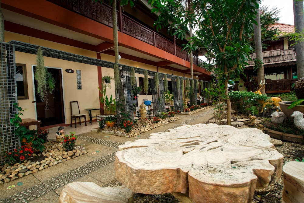Noble Night Guesthouse Kanchanaburi 53/55