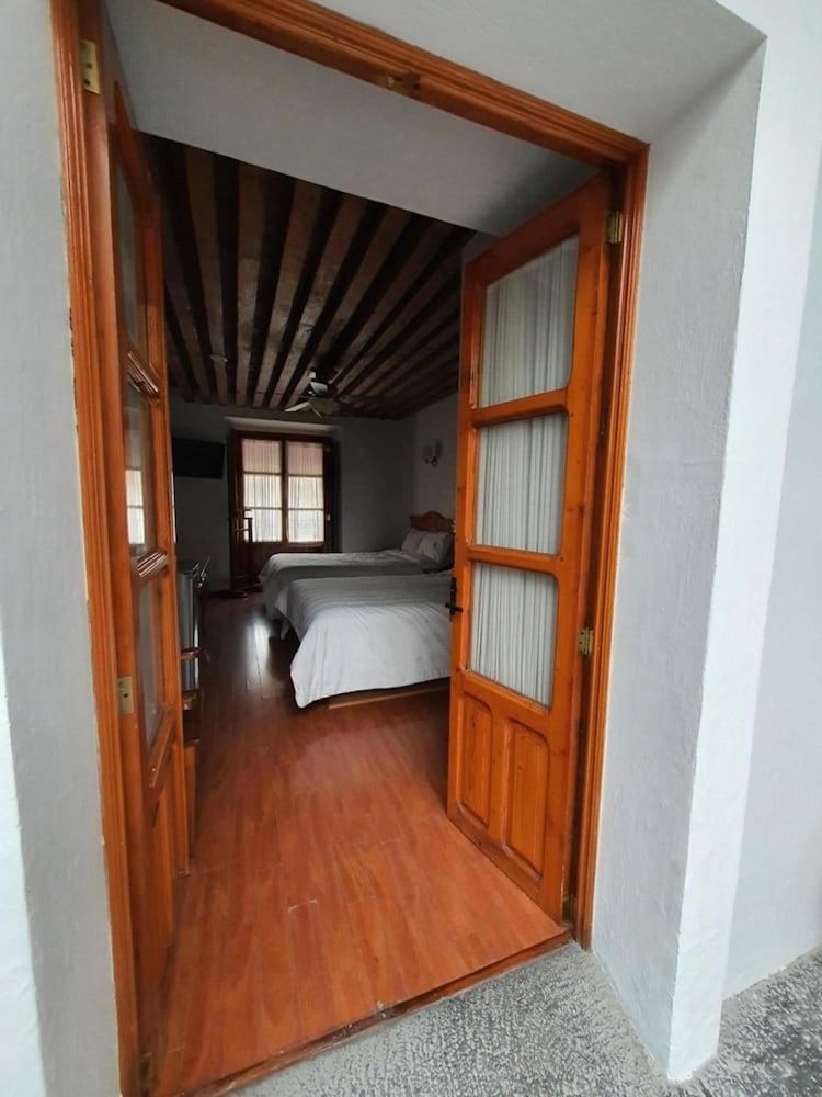 Hotel Puebla Plaza 7/50