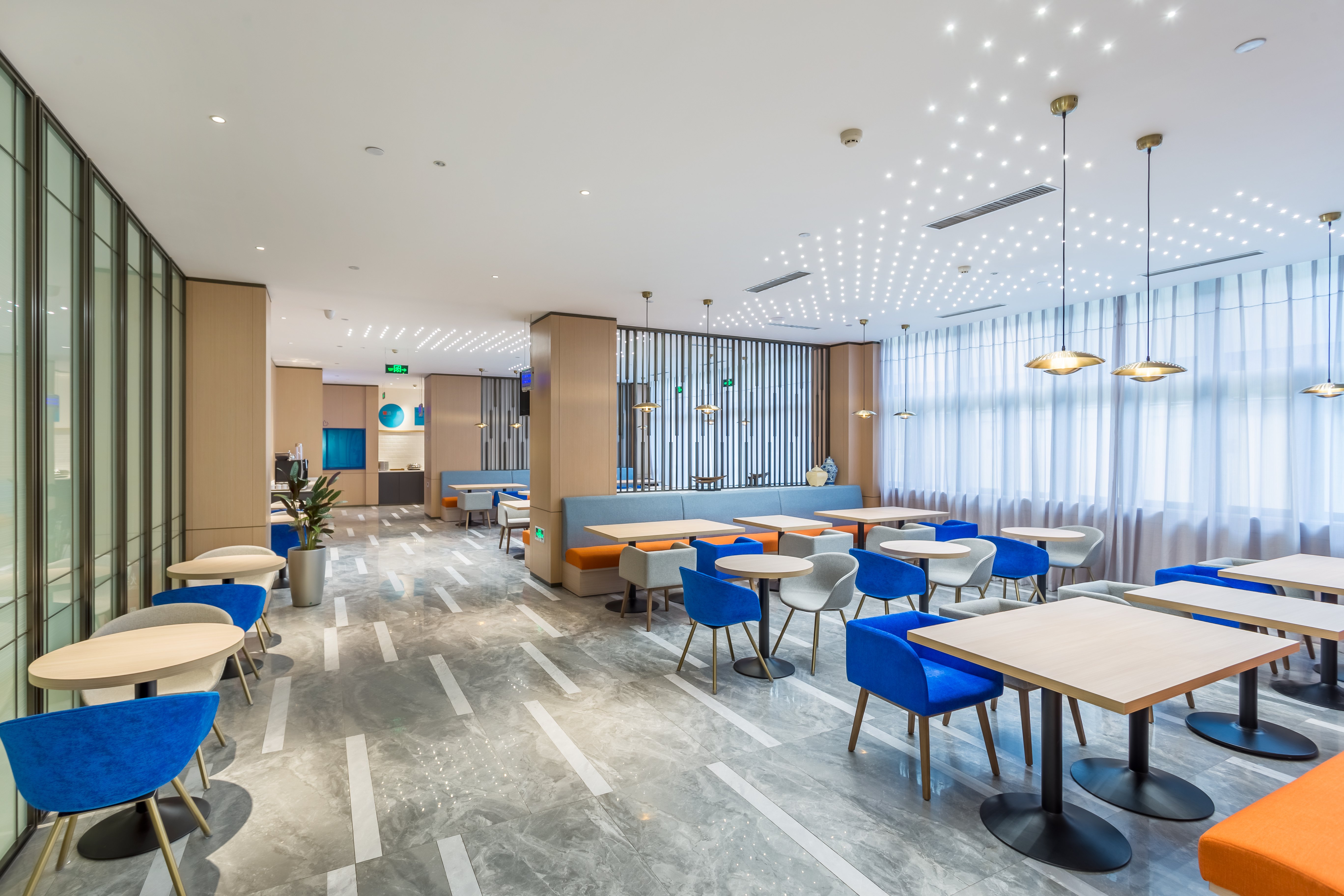 Holiday Inn Express XiAn Ancient Town West 44/57