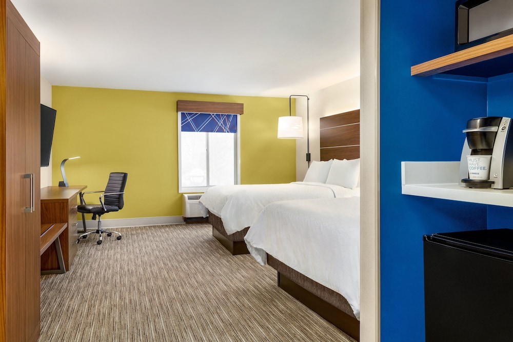 Holiday Inn Express Suites Philadelphia Mt Laurel 21/54