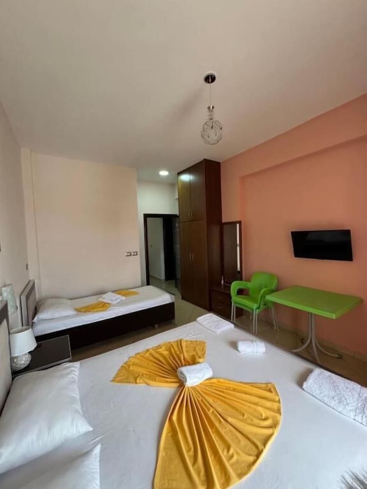 Melsi Apartments 21/50