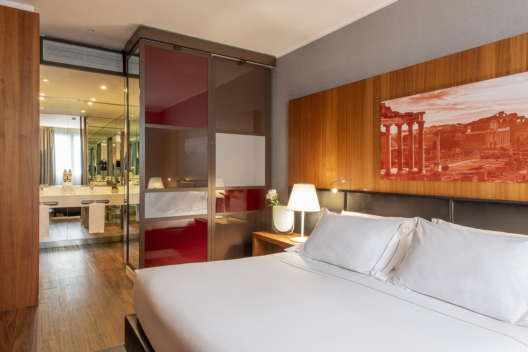 Suite, King Bed