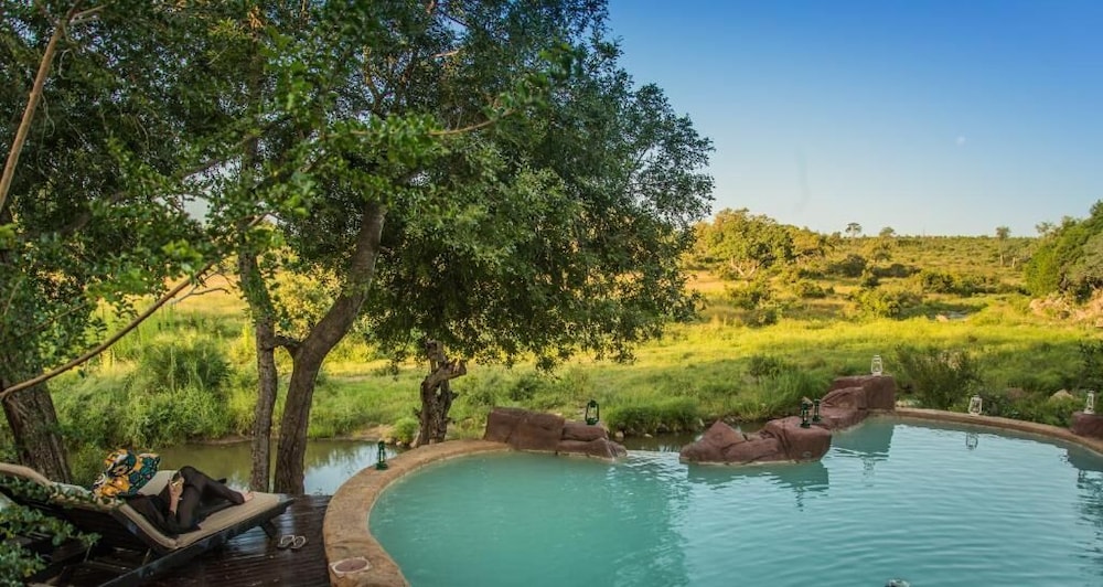 Lukimbi Safari Lodge 43/49