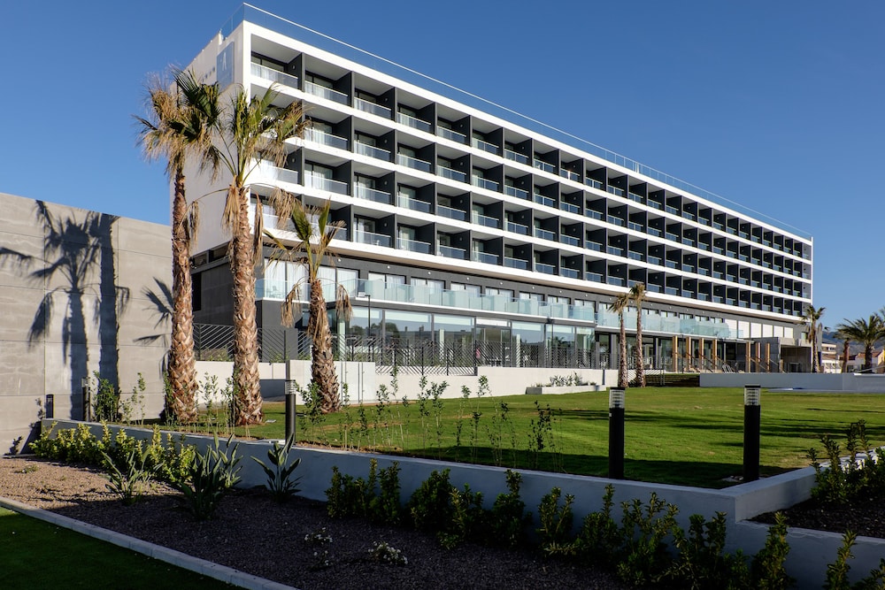 30 Degrees Hotel Dos Playas 2/50