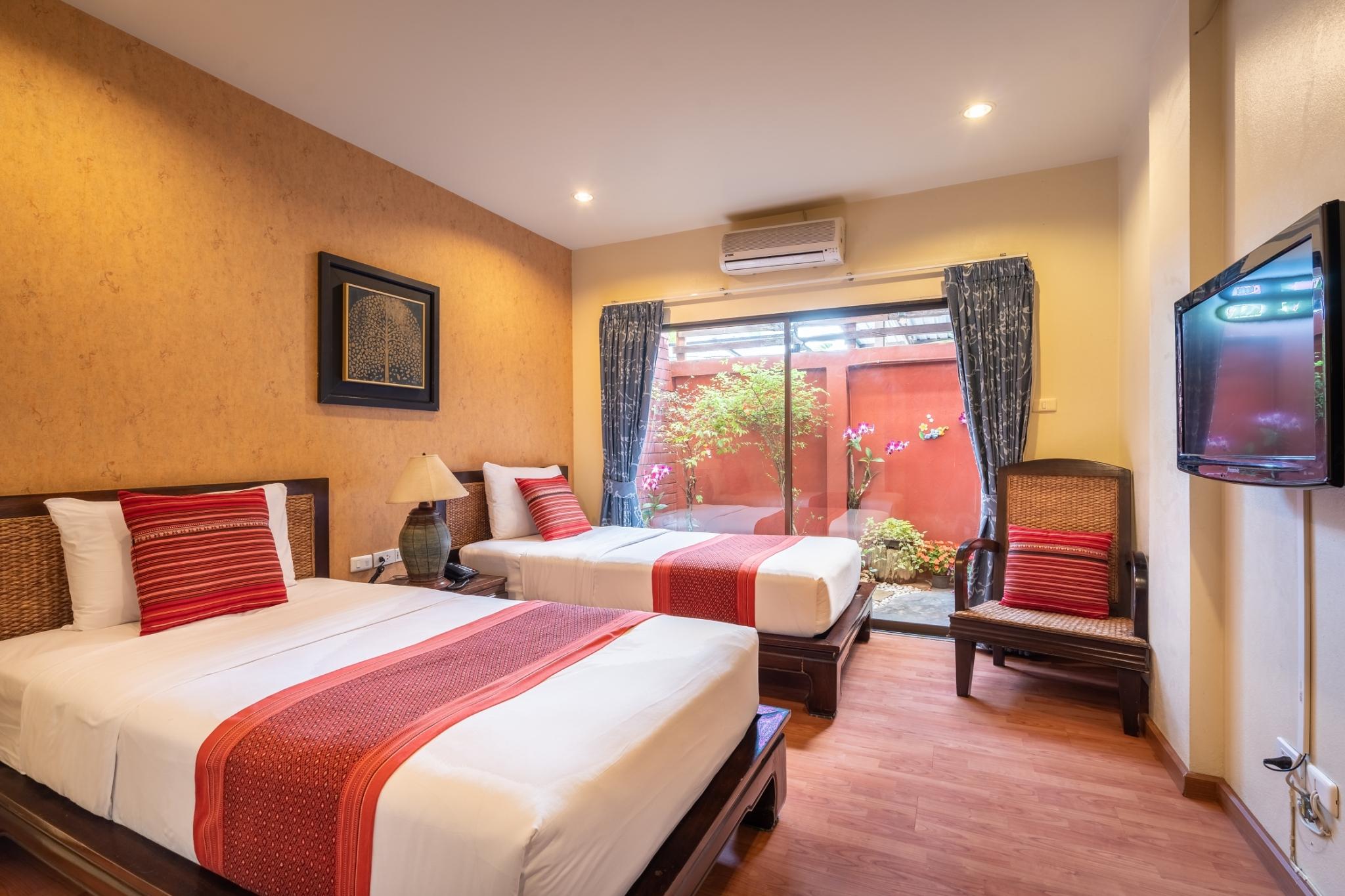 Superior, Twin Beds, Garden View