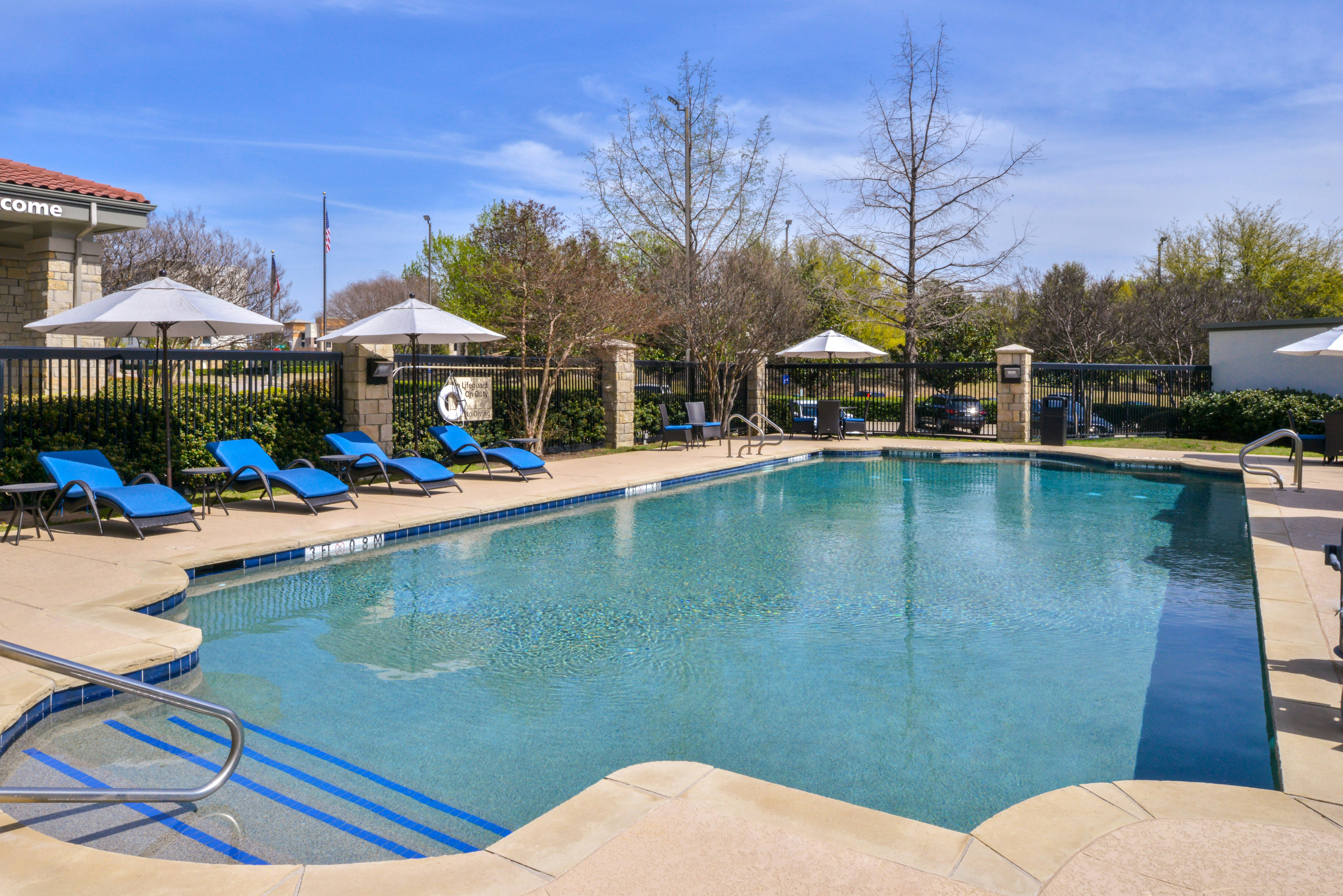Hampton Inn & Suites Legacy Park-Frisco 31/55