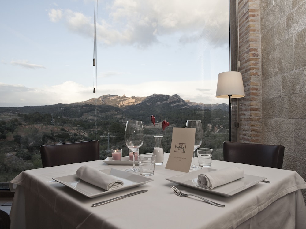 Hotel Restaurant Can Josep 23/33