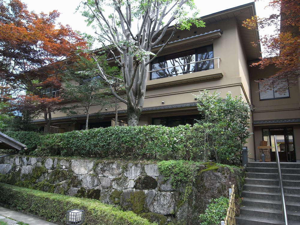 Kawakamiya Kasuitei 3/62