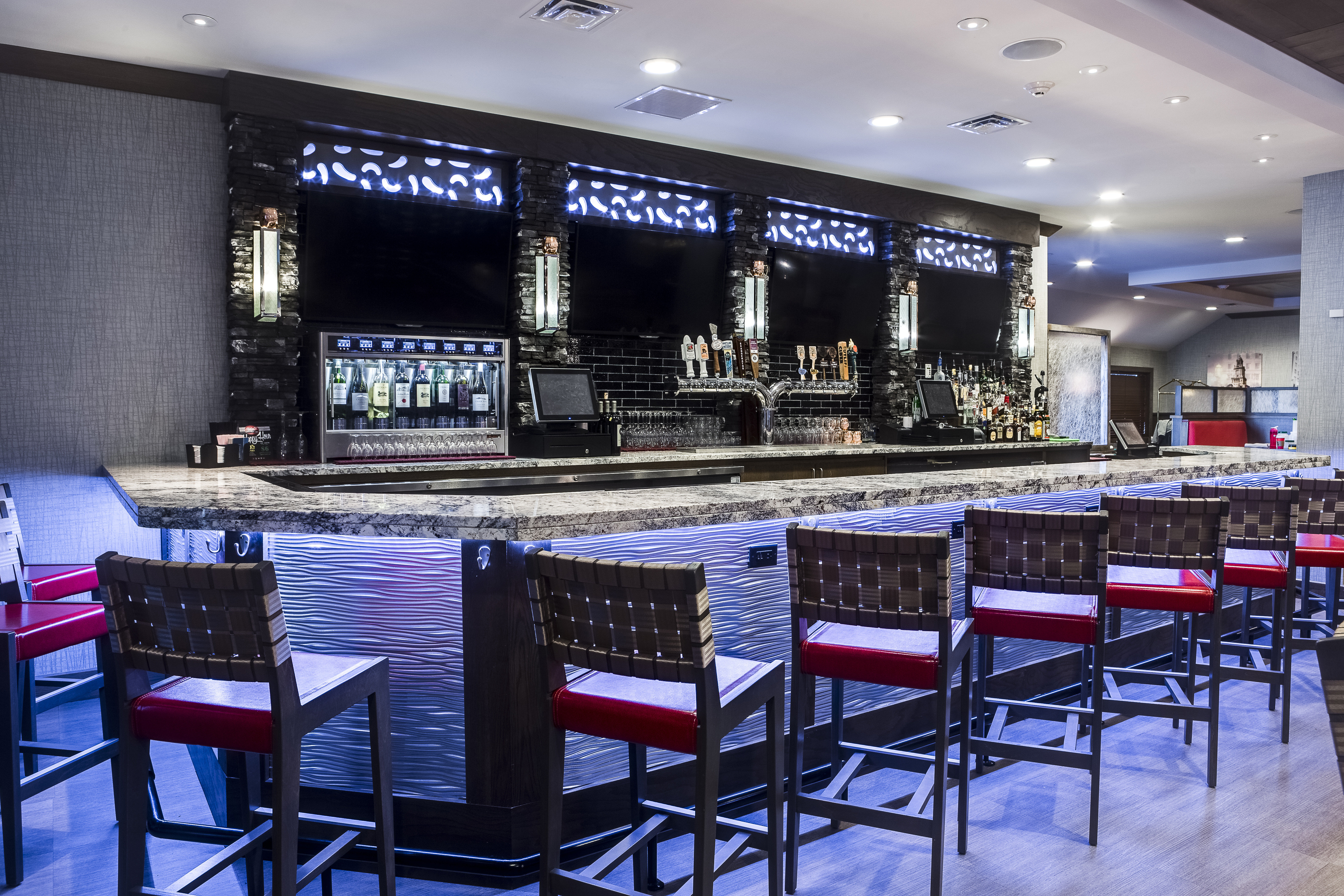 Radisson Hotel and Conference Center Coralville - Iowa City 40/61