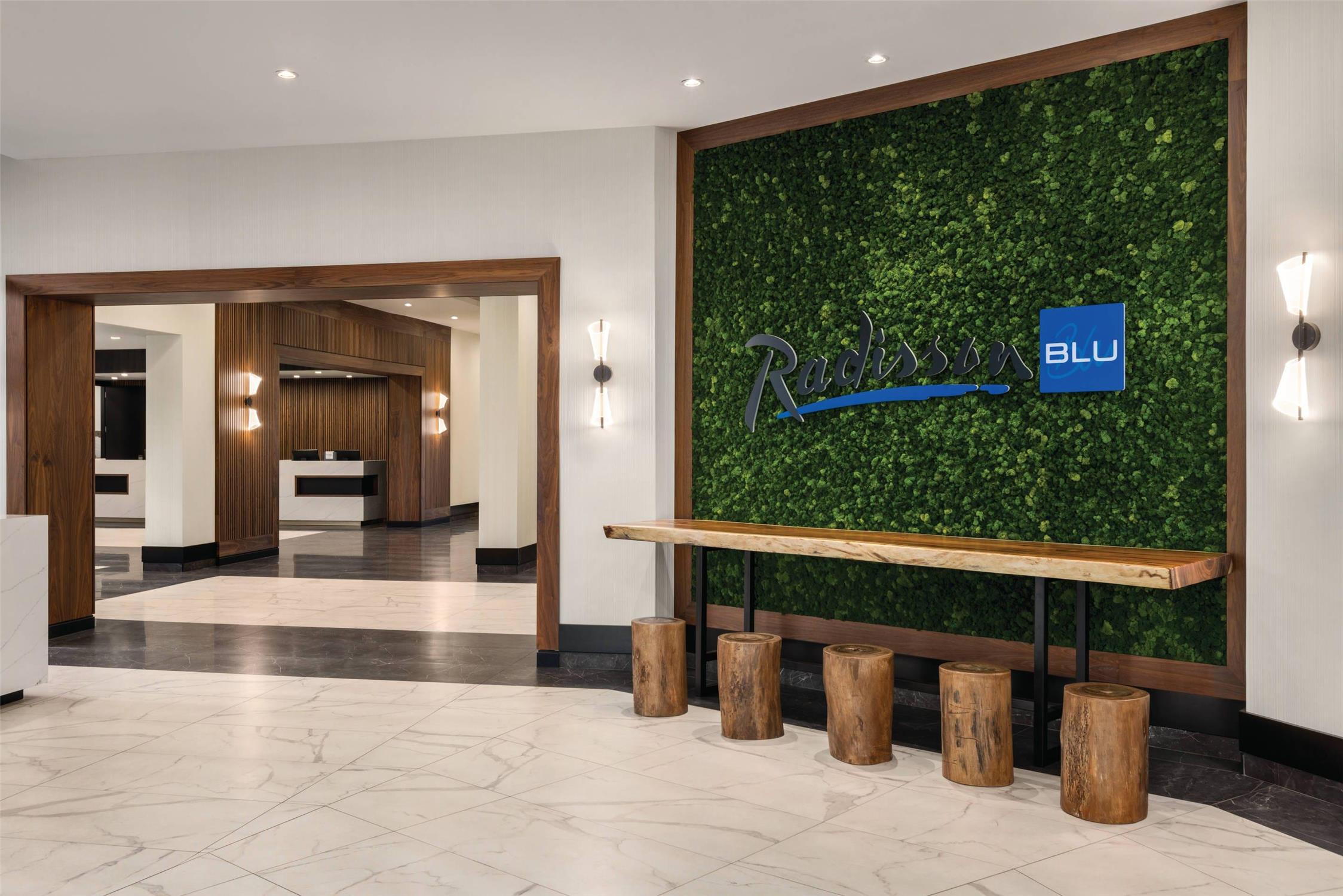 Radisson Blu Vancouver Airport Hotel & Marina 16/45
