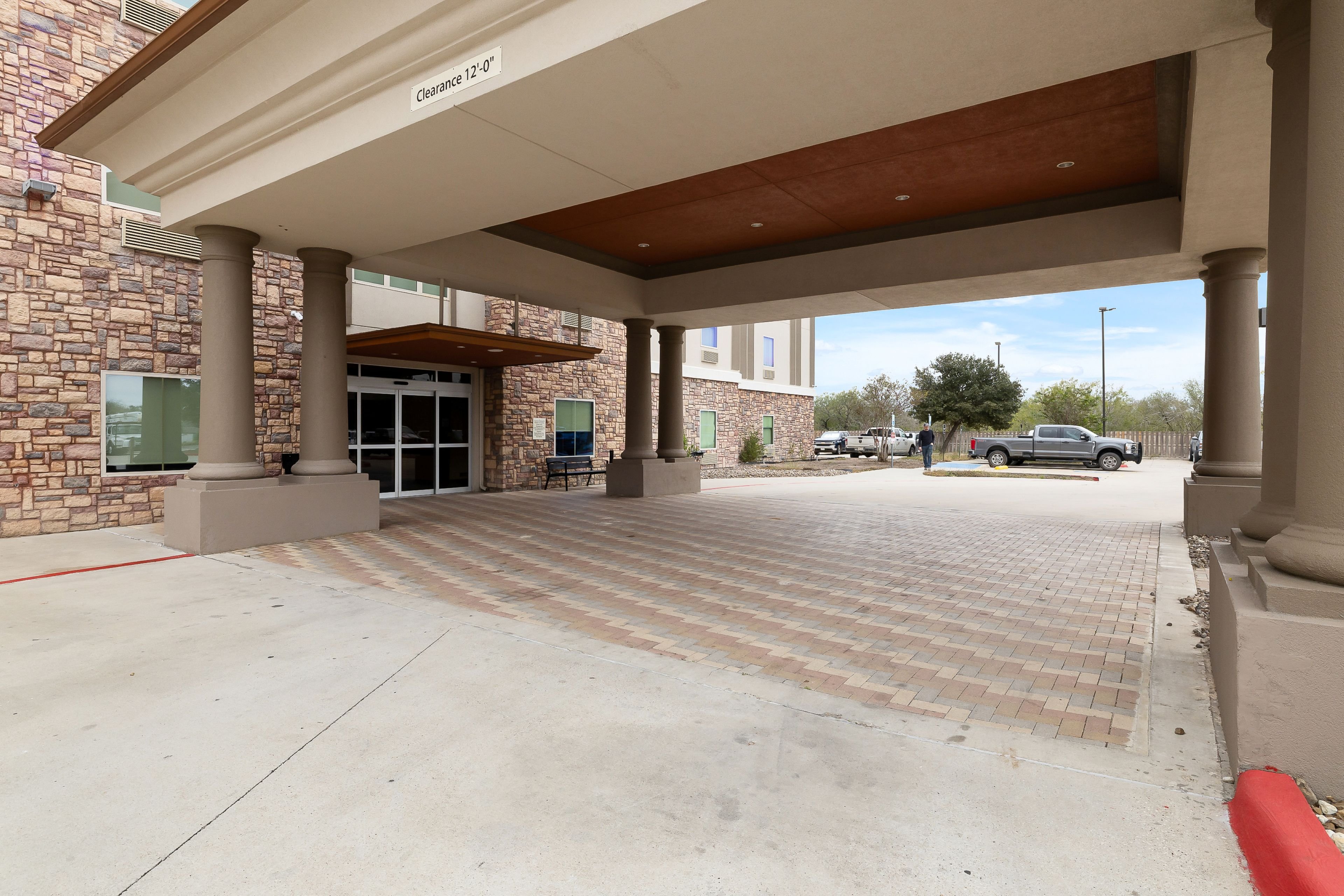 Holiday Inn Express Hotel And Suites George West 35/37