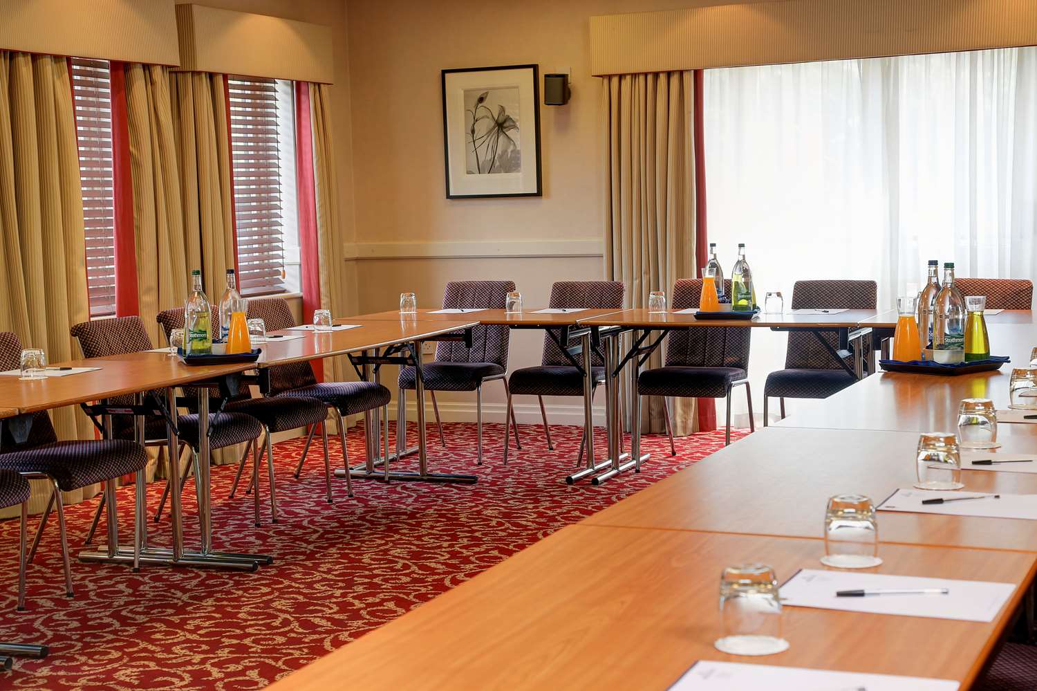 Best Western Plus Milford Hotel 41/46