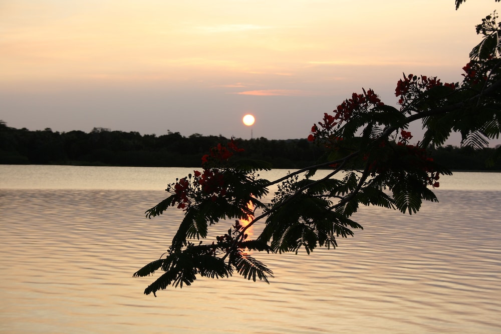 Sunset Bungalows 41/54