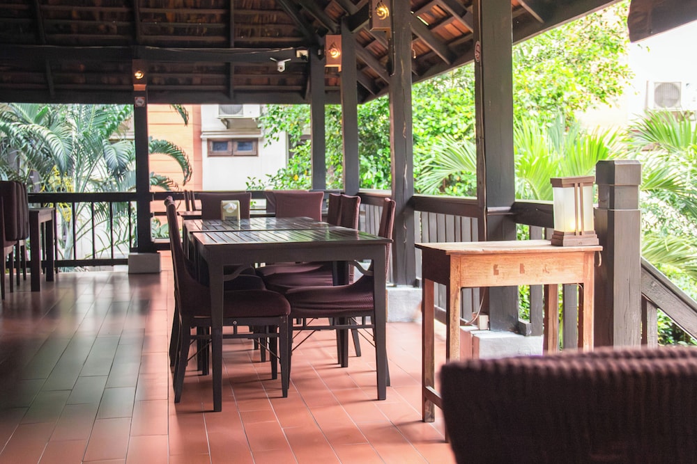 Rainforest Chiangmai Hotel 63/81